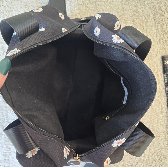 Alice + Olivia Daisy Duffle Bag - Picture 6 of 9